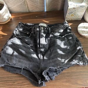 Abercrombie & Fitch The Mom Short Curve Love